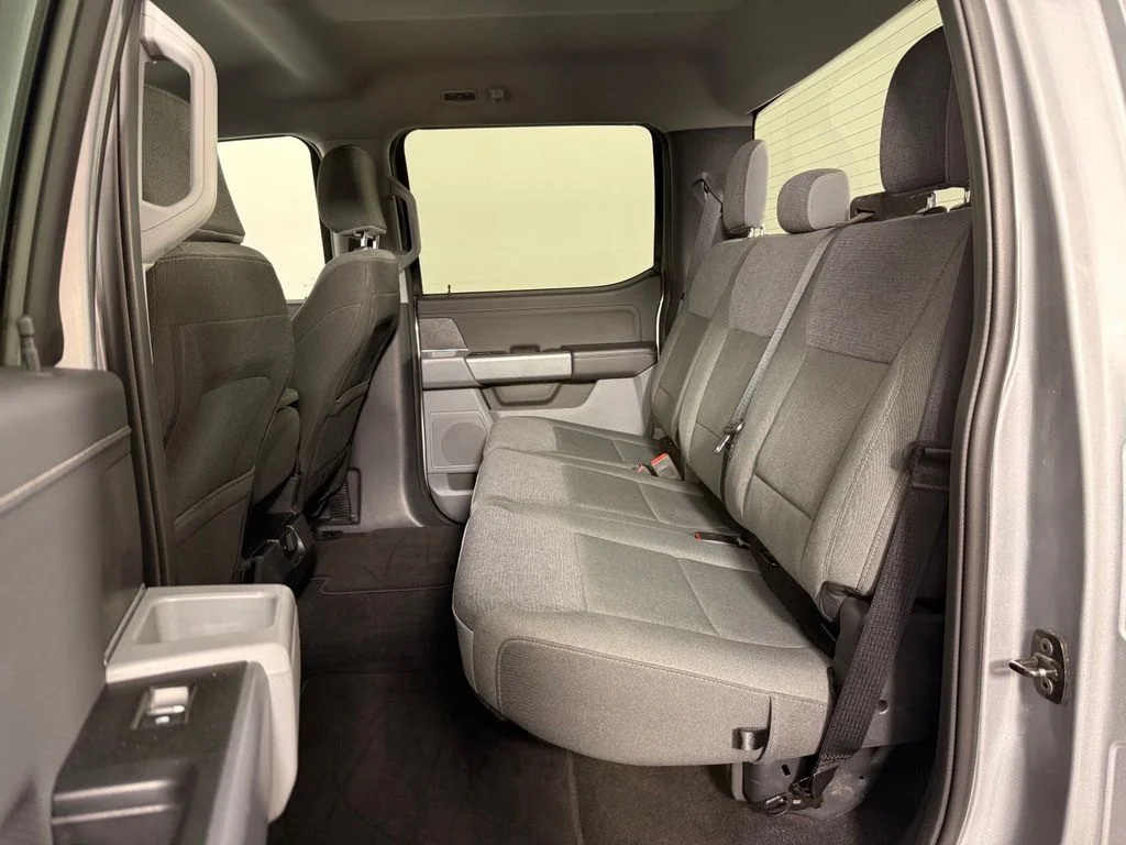 Used 2025 Silver Ford XLT image 14