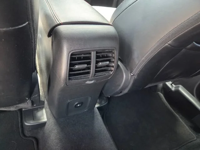 2025 Ford Escape ST-Line - Photo 7