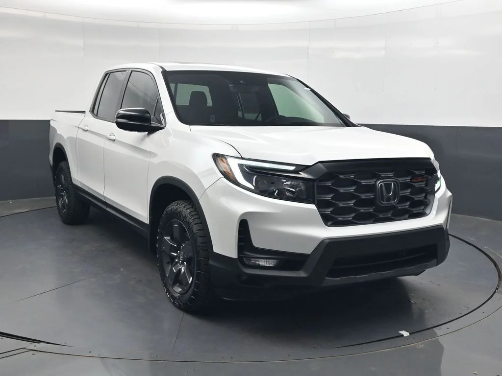 New 2026 Platinum White Pearl Honda TrailSport image 2