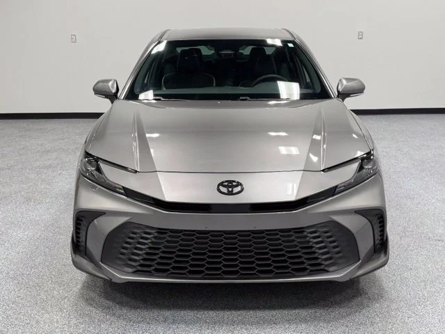 Used 2025  Toyota SE image 6