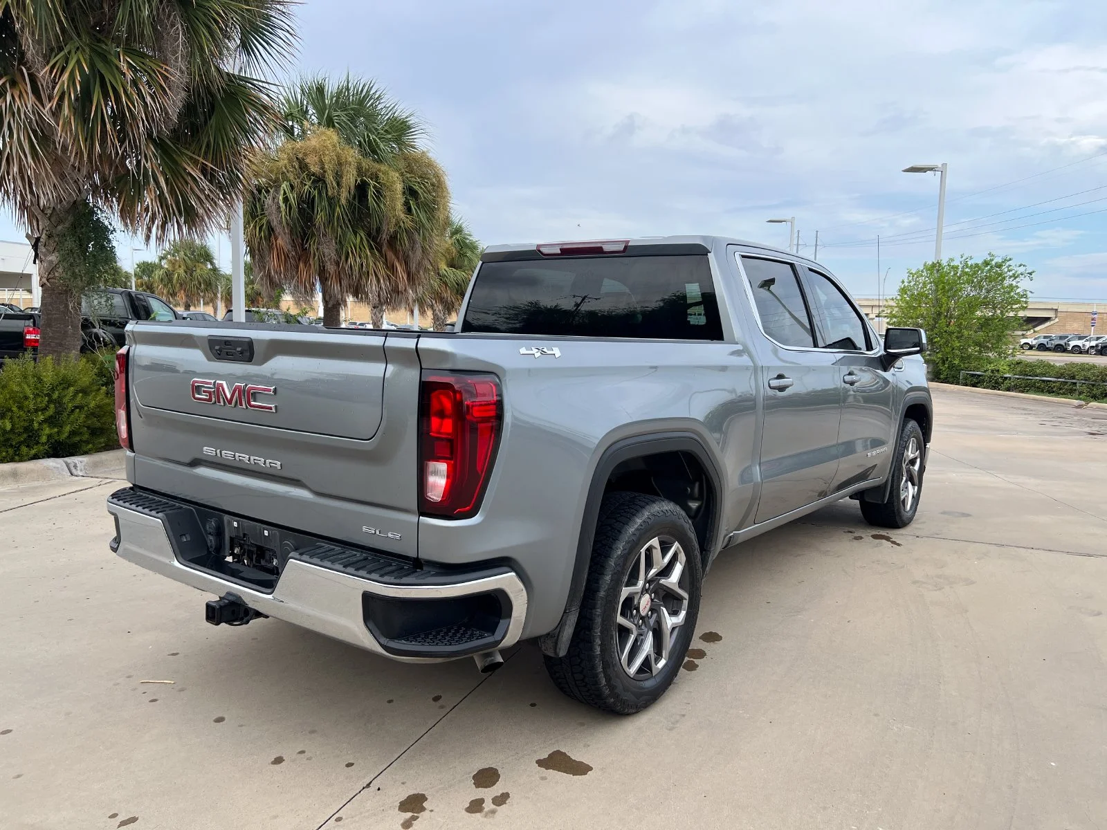 Used 2023 Silver GMC SLE image 7