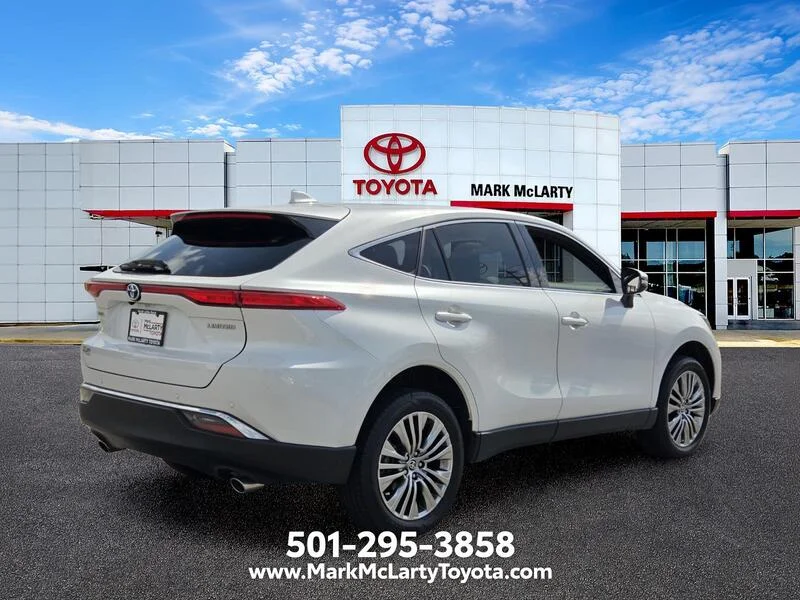 Used 2024 Pearl TOYOTA LIMITED AWD image 5