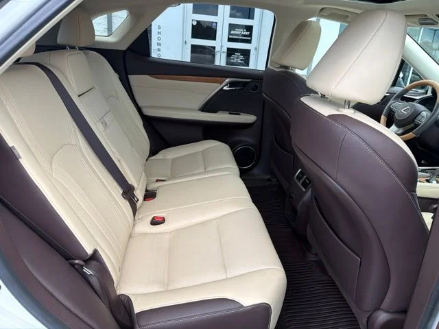 Used 2019 White Pearl Lexus 350 image 12