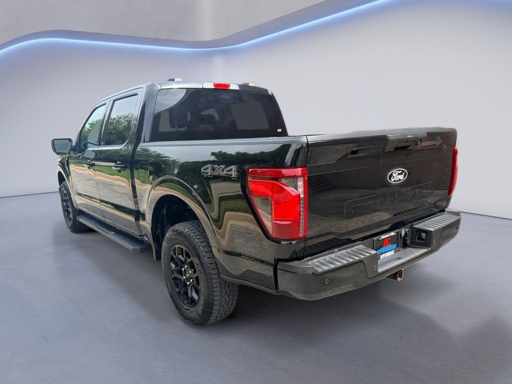 Used 2024 Agate Black Metallic Ford XLT image 3