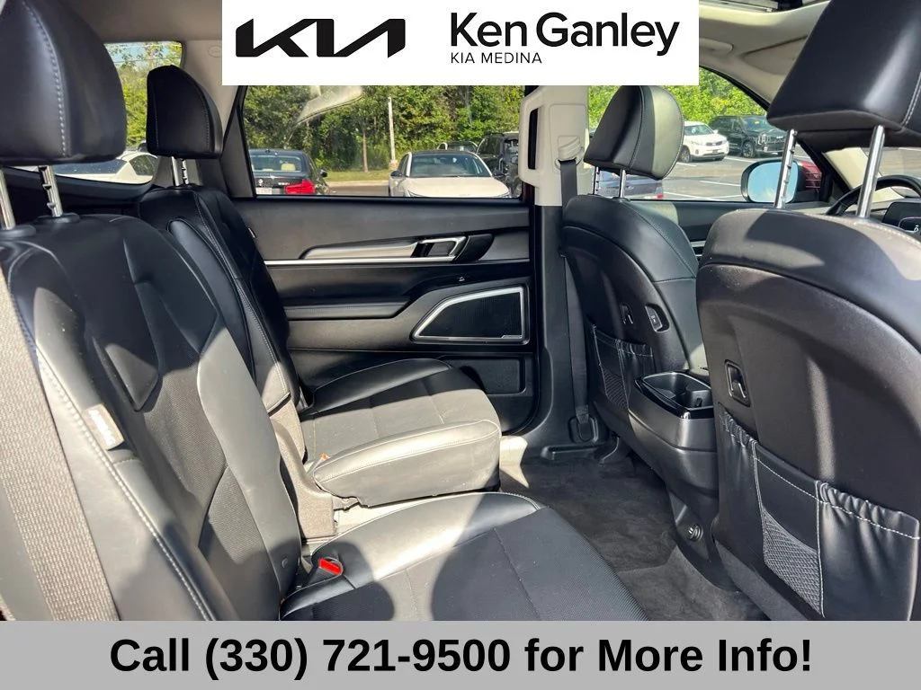 Used 2024 Red Kia S image 58