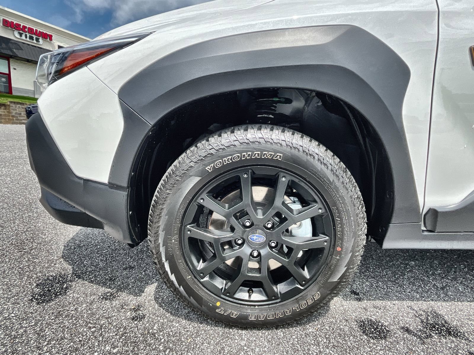 New 2026 CRYSTAL WHITE PEARL Subaru Wilderness image 13