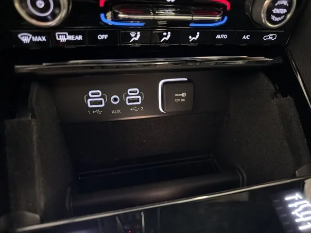 2022 Jeep Grand Cherokee Overland - Photo 31