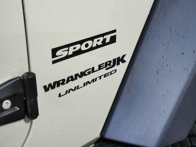 Certified Used 2018  Jeep Unlimited Sport image 9