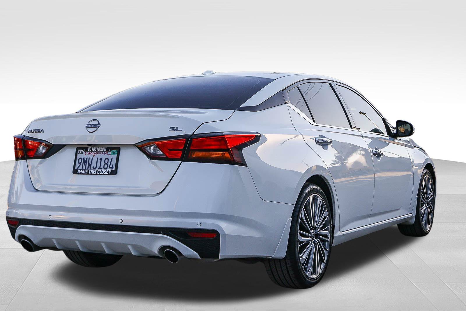Used 2024 White Nissan 2.5 SL image 6