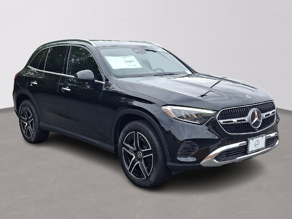 New 2027 Black Mercedes-Benz GLC 300 image 2
