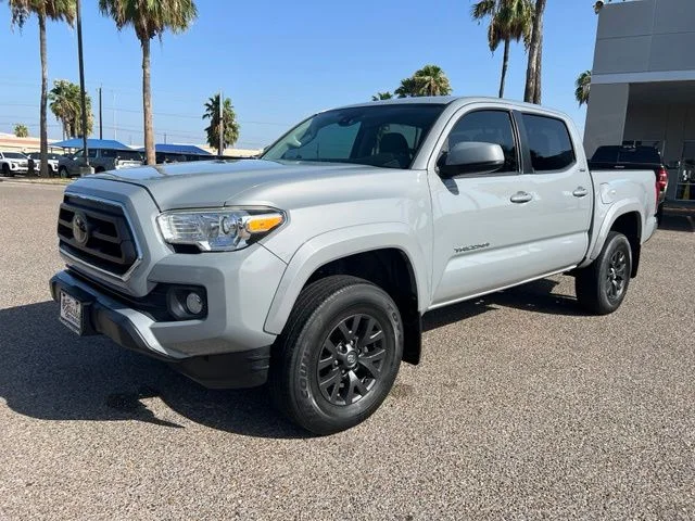 Used 2021 Gray Toyota SR5 image 3