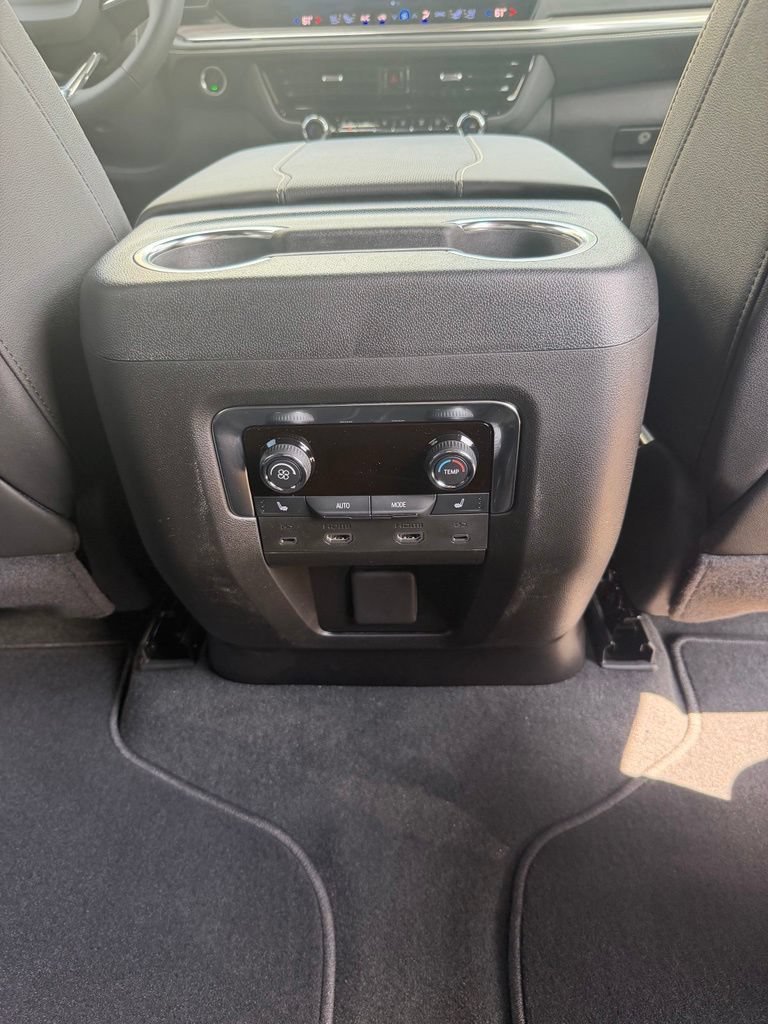2026 Chevrolet Tahoe Premier - Photo 27