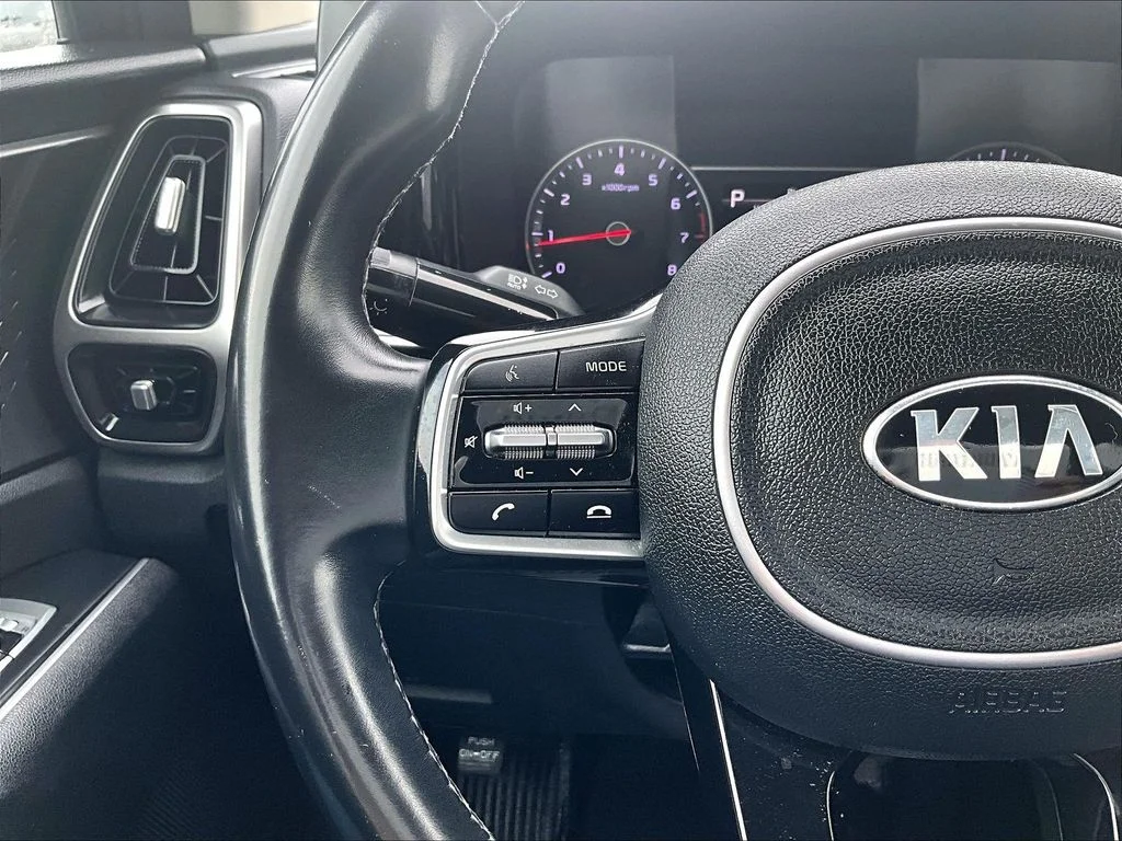 Used 2021 Gray Kia S image 19