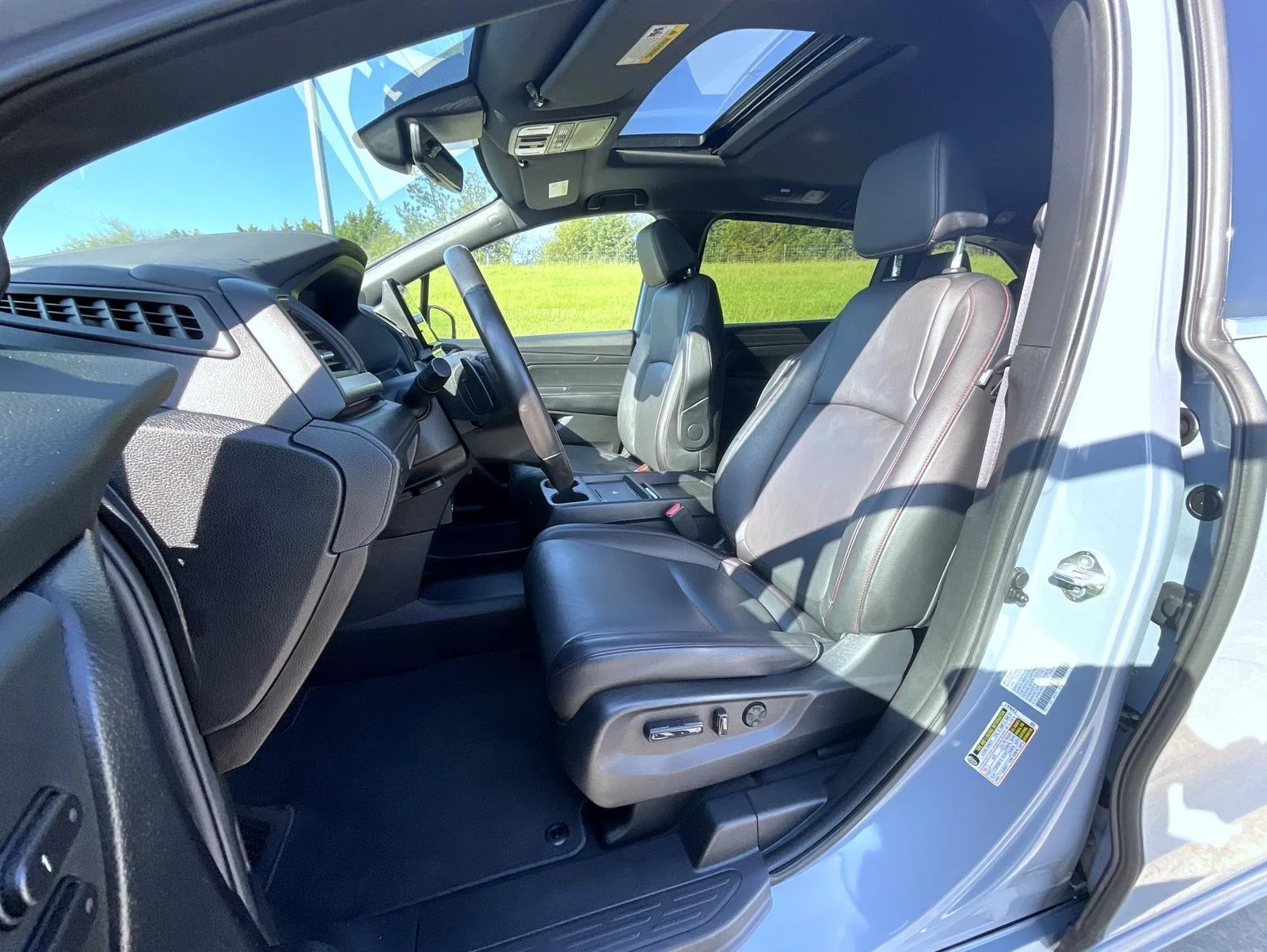 Used 2025 Gray Honda Sport-L image 11