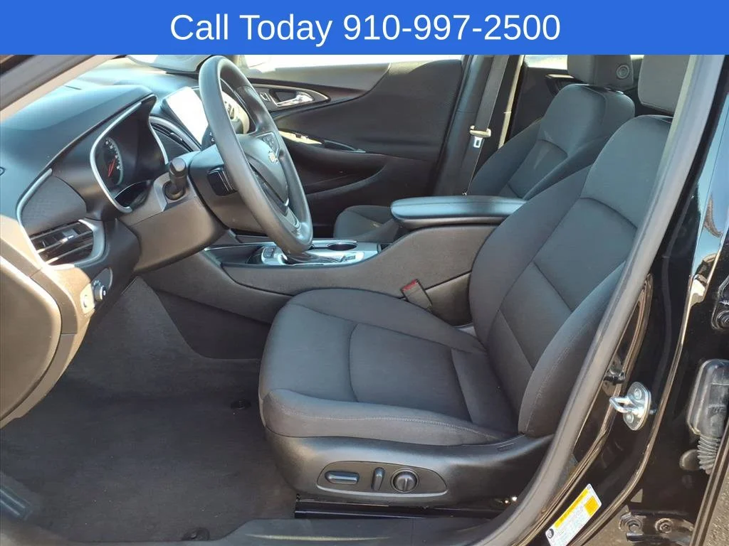 Used 2025 Mosaic Black Metallic Chevrolet 1LT image 15