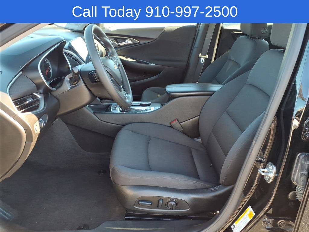 Used 2025 Mosaic Black Metallic Chevrolet 1LT image 15