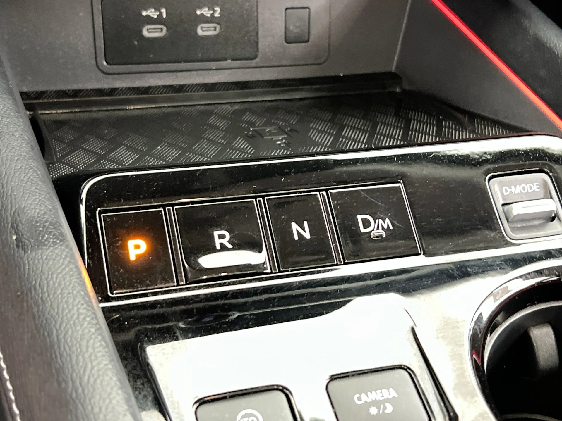 Used 2025 Gray Nissan SL image 27