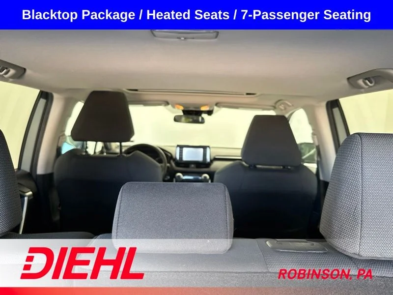 Used 2021  Toyota XLE image 9