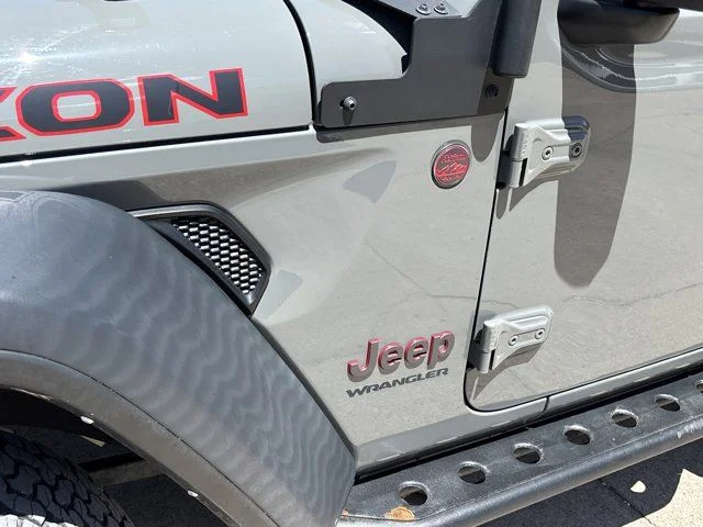 Used 2021 Gray Jeep Rubicon image 17