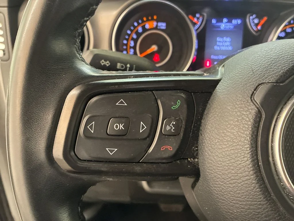 Used 2022 White Jeep Unlimited Sport S image 25