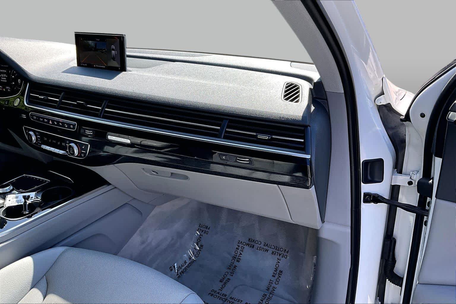 Used 2019 Carrara White Audi SE Premium Plus image 19