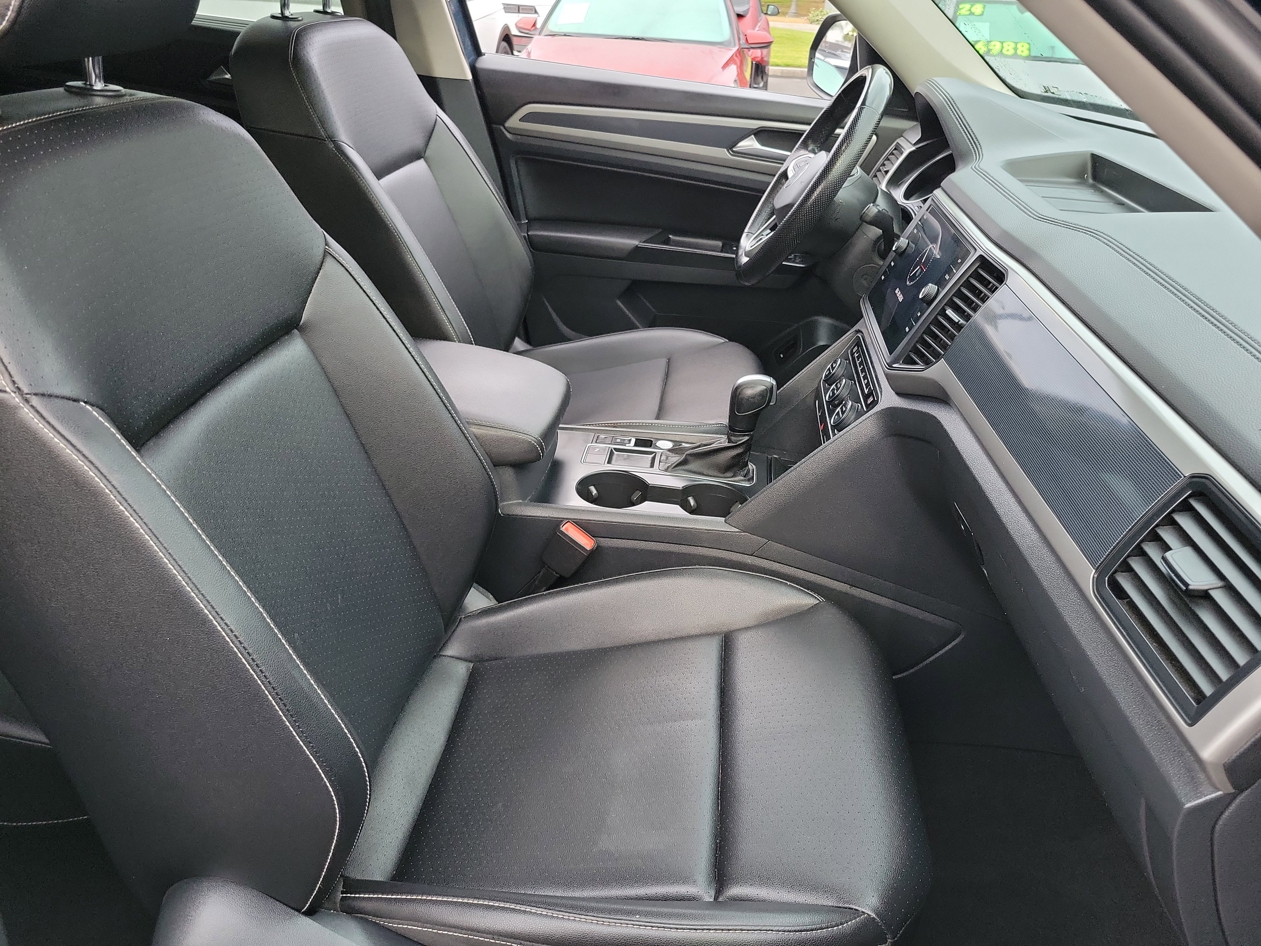 2021 Volkswagen Atlas SE w/Tech R-Line - Photo 23