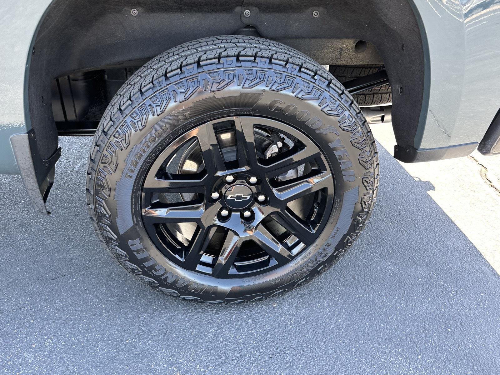 2025 Chevrolet Silverado 1500 LT Trail Boss - Photo 14