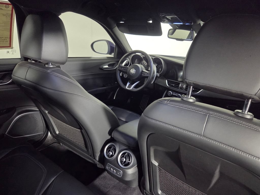 2022 Alfa Romeo Giulia Base - Photo 30