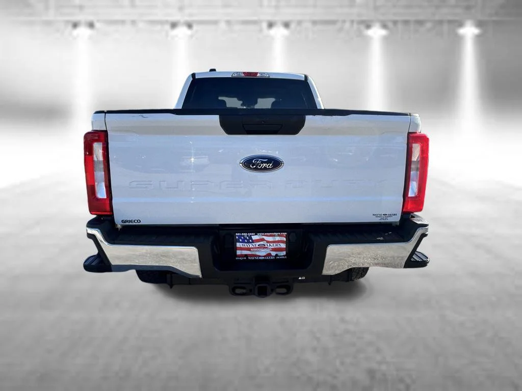 Used 2023 White Ford XLT image 5