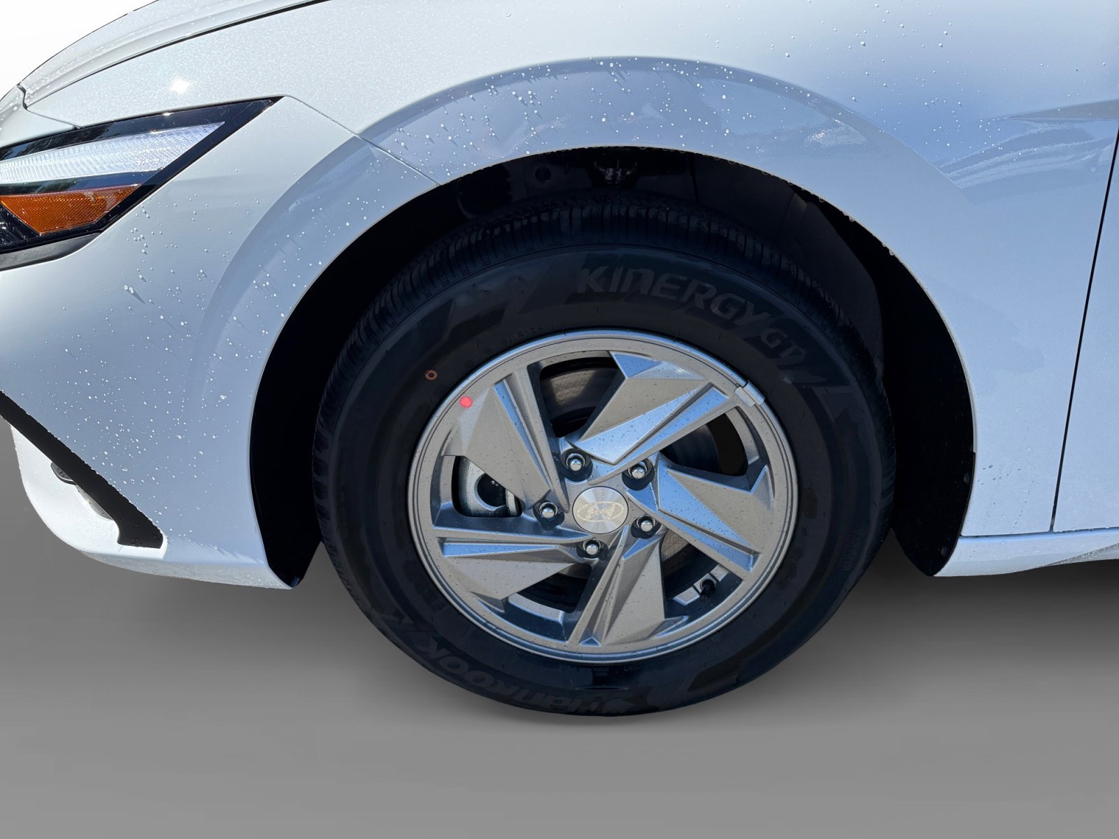 New 2026 Serenity White Hyundai SE image 9