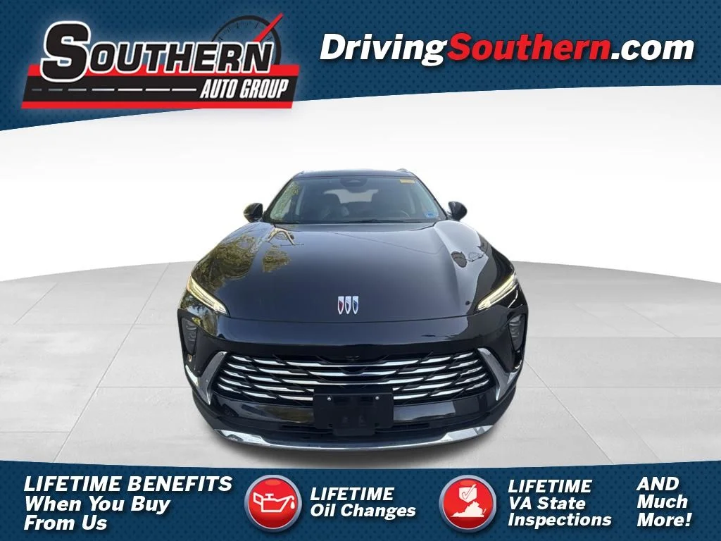 Used 2024 Black Buick Preferred image 1
