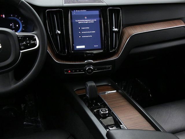 2023 Volvo XC60 Plus - Photo 14