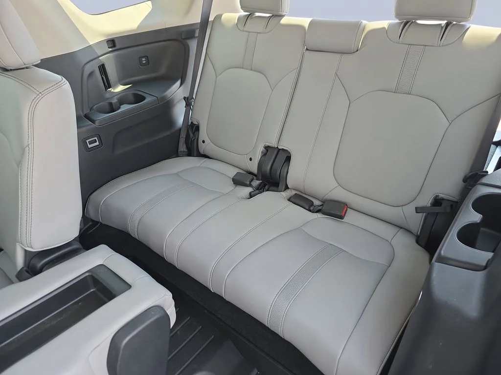 Used 2025 Lunar Silver Metallic Honda EX-L image 34