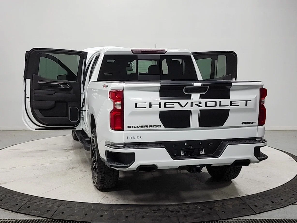 Used 2023 White Chevrolet RST image 14