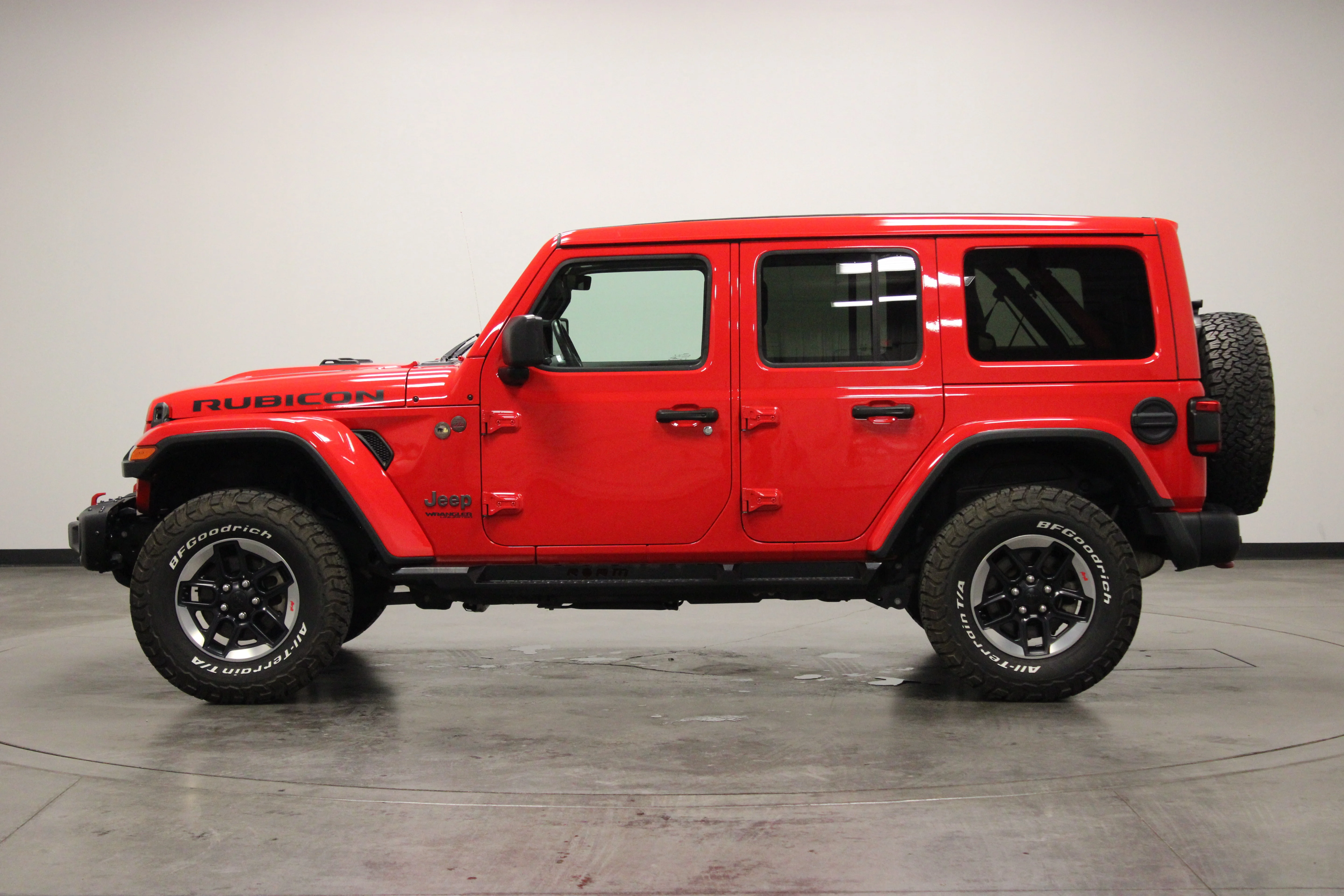 Used 2019 Firecracker Red Clearcoat Jeep Rubicon image 5