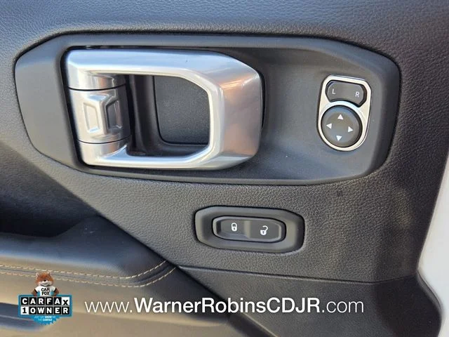 Used 2024 White Jeep Sahara image 32