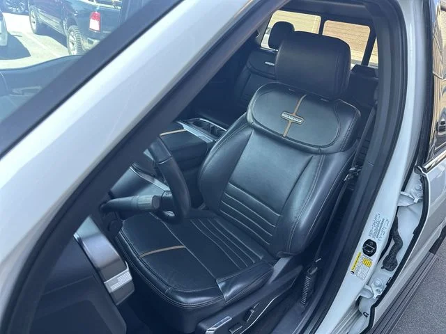 Used 2022 White Ford Platinum image 12