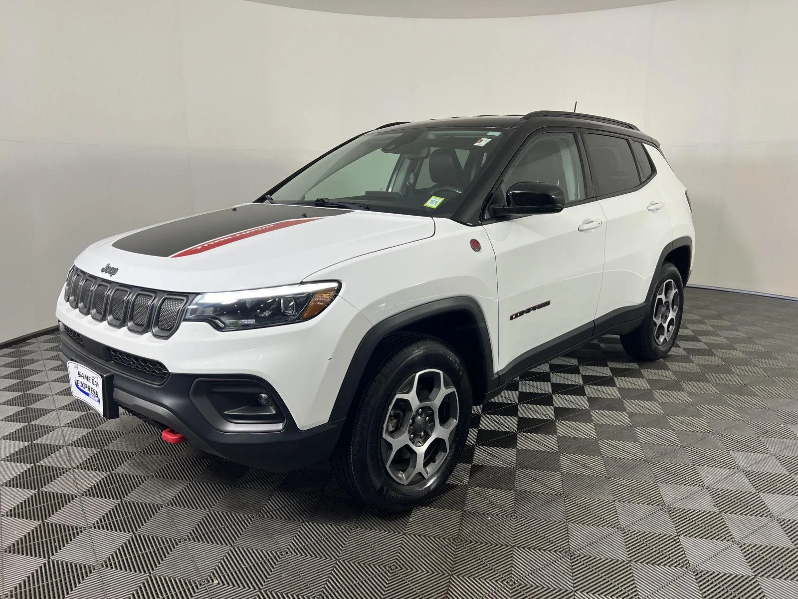 Used 2022  Jeep Trailhawk image 32