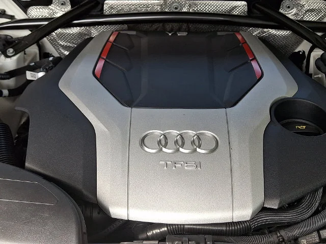 Used 2021 White Audi Premium Plus image 28