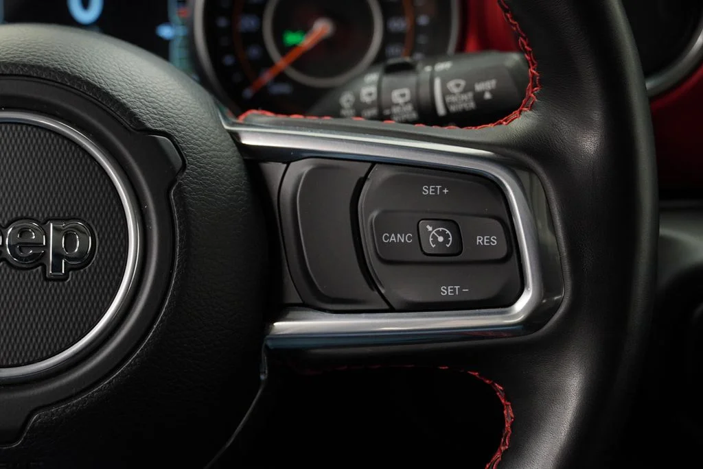Used 2023 White Jeep Rubicon image 40