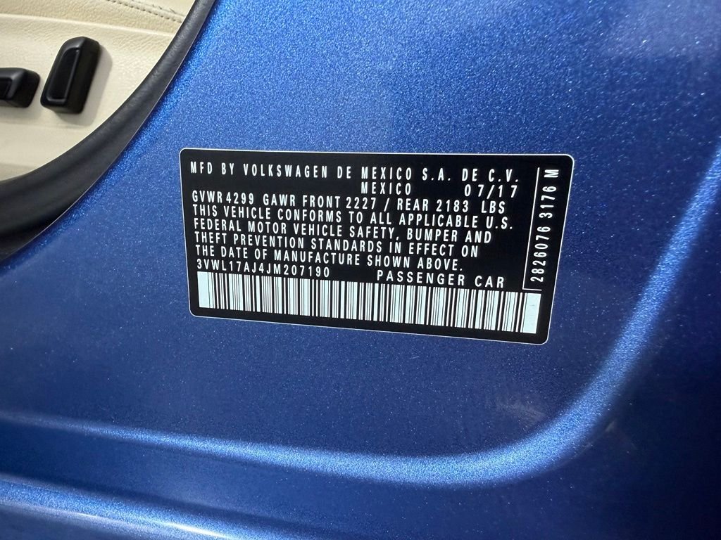 Used 2018 Blue Volkswagen 1.8T SEL image 32