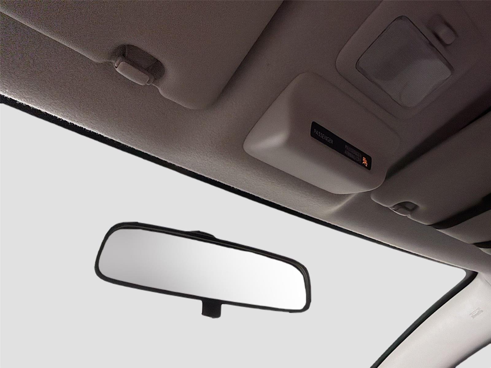 Used 2019 Pearl White Mitsubishi ES image 17