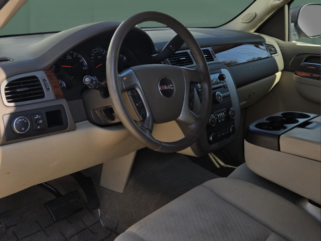 Used 2013 Gray GMC SLE 1500 image 20