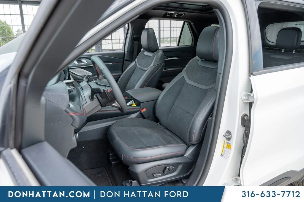 New 2026 Star White Metallic Tri-Coat Ford ST image 5