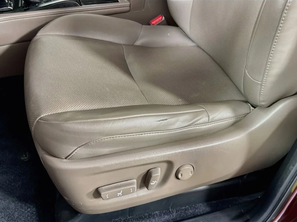 Used 2020 Red Lexus 460 image 24