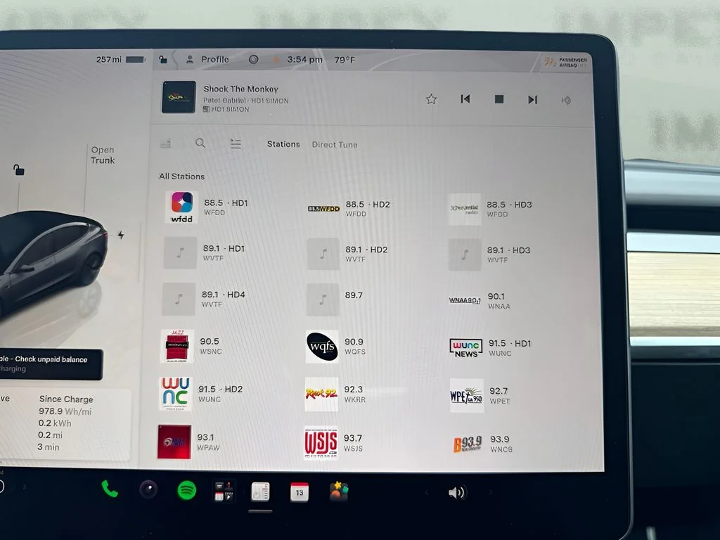 Used 2023 Gray Tesla Base image 10