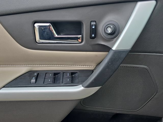 Used 2013 White Ford SEL image 19