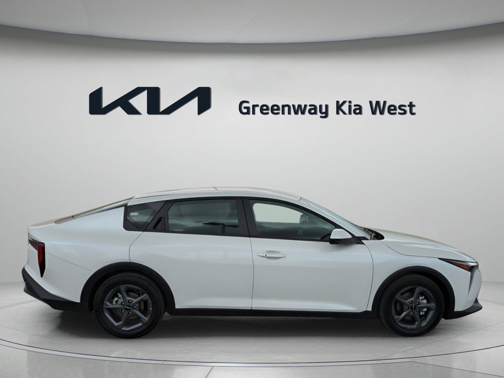 New 2026 Snow White Pearl Kia LXS image 9