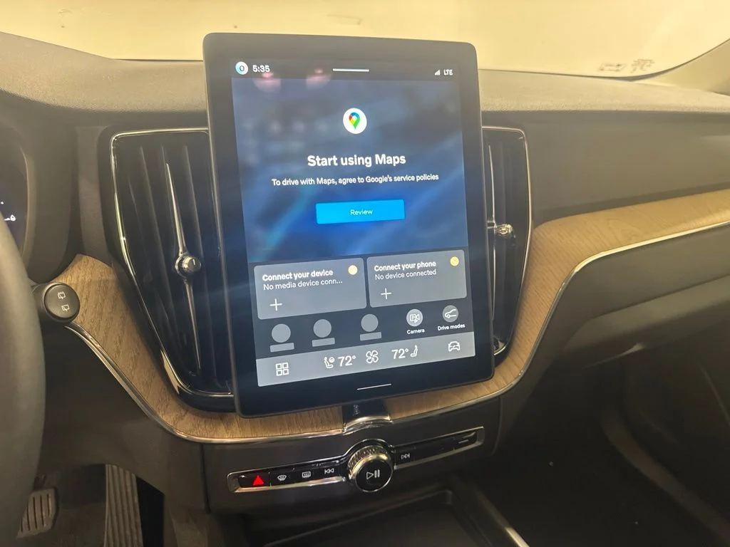 New 2026 Aurora Blue Volvo T8 Plus image 13