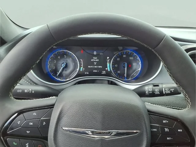 Used 2025 Blue Chrysler Limited image 10